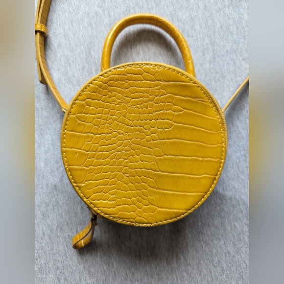 Zara Circular Yellow Crossbody Purse - Picture 4 of 8